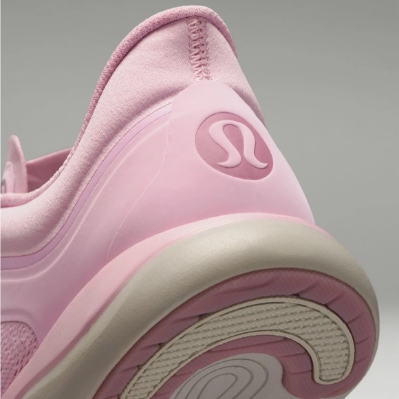 lululemon Women's Pink chargefeel low shoes- size 8 - Picture 9 of 15